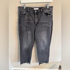 🔴Flying Monkey Distressed Jean